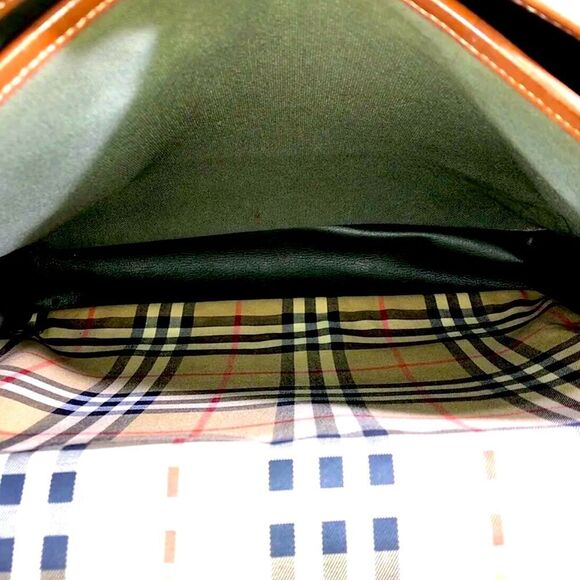 BURBERRYS Canvas Messenger Bag With Top Handle and Adjustable Leather Straps - Picture 8 of 11